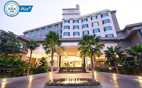 The Grand Riverside Hotel